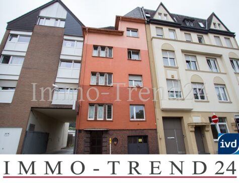 **Gepflegtes Mehrfamilienhaus mit Lagergebäude in Eicken**, 41063 Mönchengladbach, Mehrfamilienhaus